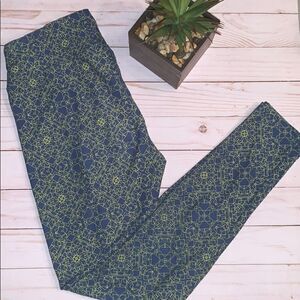 Lularoe Lit of 2 pair  Blue & Yellow Leggings One Size